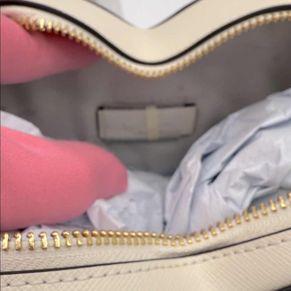 Kate Spade Love Shack Perforated Heart Crossbody Meringue - Picture 8 of 16